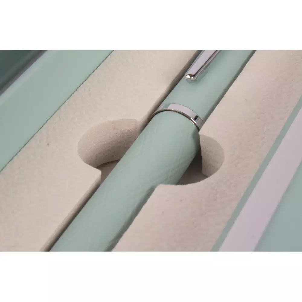 WELLINGTON W-AFAR HO  MINT